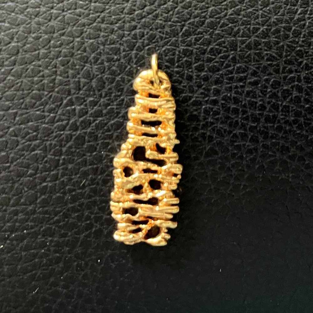 14K gold pendant